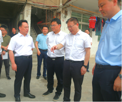 唐道明调研指导岳阳市“保交楼”、居民自建房安全专项整治等工作(图1) 唐道明调研指导岳阳市“保交楼”、居民自建房安全专项整治等工作(图1)